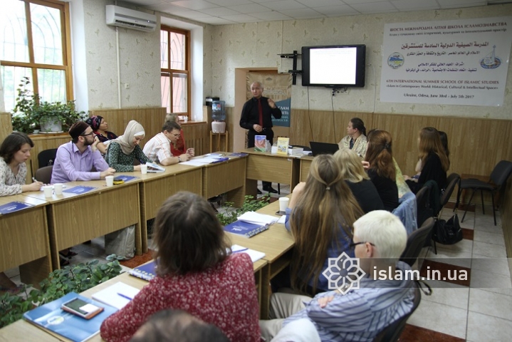  «Українські мусульмани особистим прикладом руйнують нав’язані міфи і стереотипи»