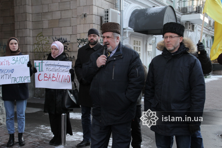 Рефат Чубаров: Ті, що прийшли до мечеті з облавою — то були рідні брати російських ФСБшників