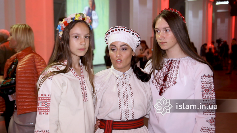 Украинские мусульмане: Вышиванка является маркером национальной идентичности
