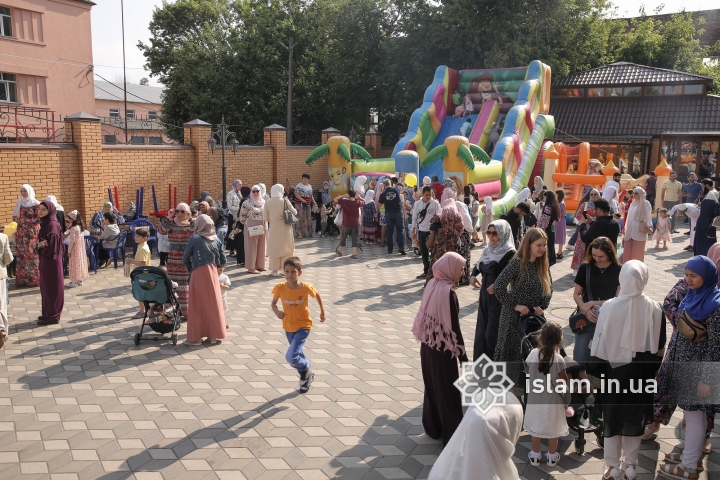 Как украинские мусульмане праздновали Курбан-байрам (фоторепортаж)