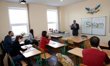 «Салам» запрошує іноземців на курси російської мови