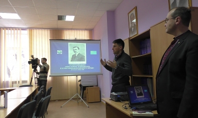 В НИИ украиноведения вспоминали Номана Челебиджихана
