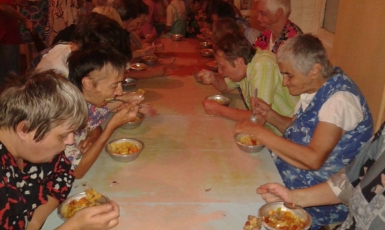 Odessa Muslims Keep Sharing What They Have During Ramadan With Those In Need