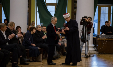 Мустафа Джемилев награжден медалью «За служение Исламу и Украине»