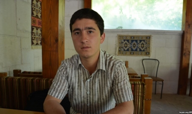 Кримськотатарський правозахисник: Предків називали «зрадниками», нас ‒ «терористами»