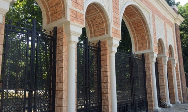 Moorish style gates