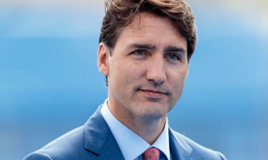 Прем’єр-міністр Канади: «Держава не має вказувати жінці, як вдягатися»