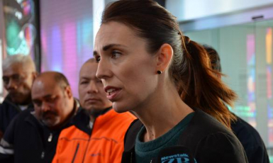 ©The New Zealand Herald/Boris Jancic: Прем'єр-міністр Джасінда Ардерн каже, що вона буде просити чиновників звернутися до українського уряду 