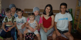 Многодетная семья крымских татар уже более двух лет живет в Ивано-Франковске
