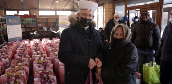 В столичном ИКЦ очередная благотворительная акция: 150 продуктовых наборов раздали переселенцам