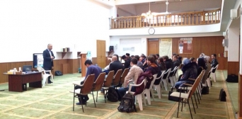 Стереотипи та міфи перешкоджають зближенню і спільній співпраці: студенти православної академії відвідали мечеть у Кишиневі