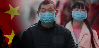 Громадяни носять медичні маски в протівоепідеміческіх цілях