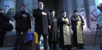 На Майдані Незалежності вшанували пам’ять загиблих донеччан та луганців-захисників України