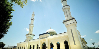В  Средней Азии только в Узбекистане разрешили возобновить деятельность мечетей 