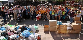 After visiting Korostyshiv foster volunteers preparing for trip to Novohrad-Volynskyi shelter