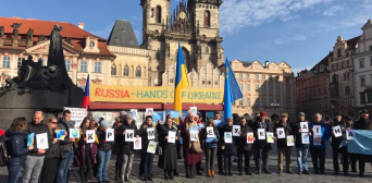 В Праге и Брюсселе прошли акции #LiberateCrimea