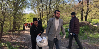 Environment is Amanah, and Removing Trash from Road is Sadaqah: Muslims Joined Cleanups