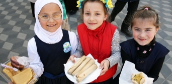 Учні гімназії «Наше майбутнє» провели традиційний весняний ярмарок