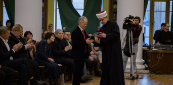 Мустафу Джемілєва нагороджено медаллю «За служіння Ісламу та Україні»