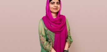 © ️ Apple: Пакистанская правозащитница, лавреатка Нобелевской премии мира Юсуфзай 