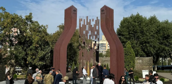 У Києві відкрили Меморіал пам’яті жертв геноциду кримськотатарського народу