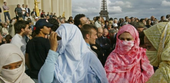 Спецдоповідач ООН: «Мусульмани Франції стали мішенню кардинальних заходів влади»