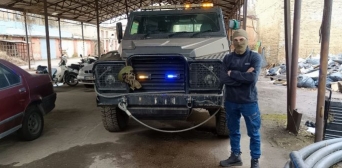 Кримський татарин у Києві відкрив майстерню, де конструюють багі-машини 