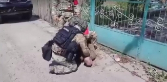 Оккупанты продолжают задерживать крымских татар