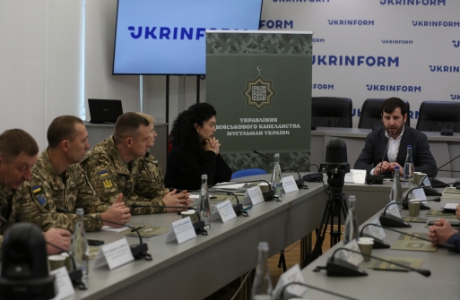 Круглий стіл «10 років служіння та перспективи мусульманського військового капеланства в Україні» Українські мусульмани відзначають 10-річчя капеланського служіння у війську