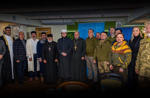 Гості запрошені на іфтар у Дніпрі. У Дніпрі вперше відбувся урочистий іфтар за участи представників влади, військових та наукової спільноти